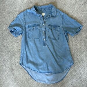 Short sleeve button up denim shirt